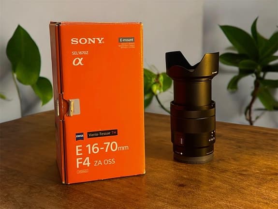 Sony Vario-Tessar T E 16–70mm F4 ZA OSS (Komplett med originalkartong)