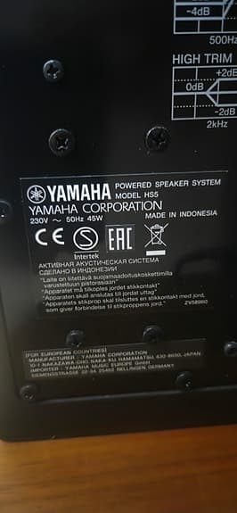 Yamaha HS5 aktiv studiomonitor svart 1 piece