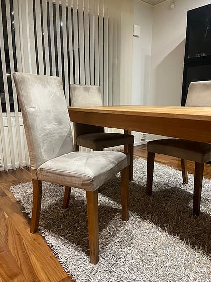 Matbord och 4 stolar