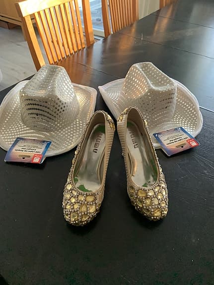 Strassbeklädda glittriga pumps 38