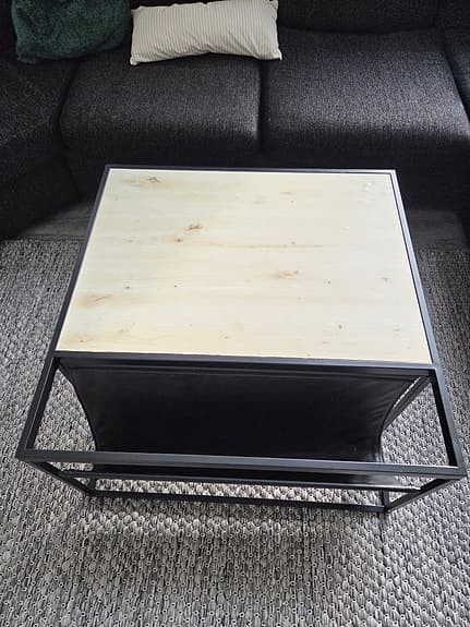 Soffbord med förvaring