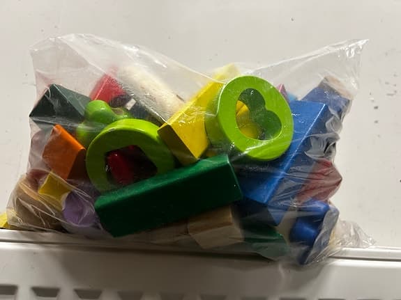 BRIO träklossar färgglada