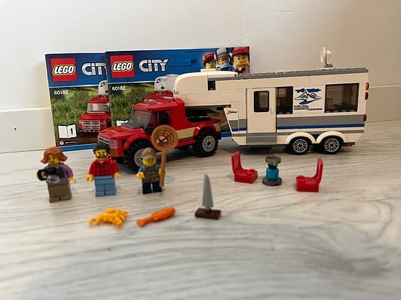 LEGO City husbil och pickup 60182