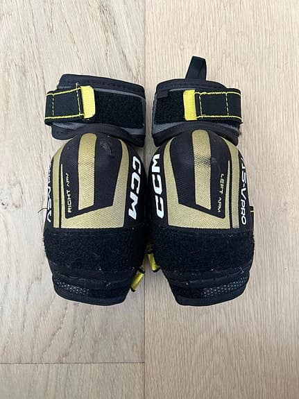 CCM AS-V PRO YTH M