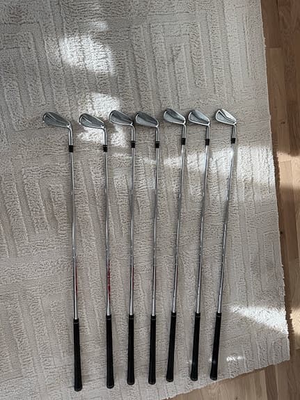 Taylormade p7mc järnset 4-p stiff