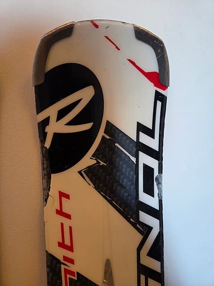 Rossignol slalomskidor med bindningar