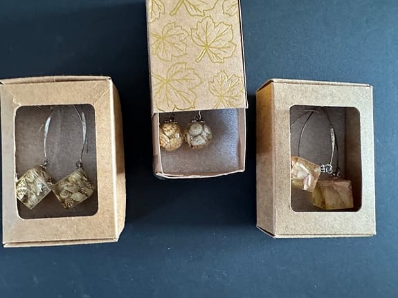 Handgjorda örhängen