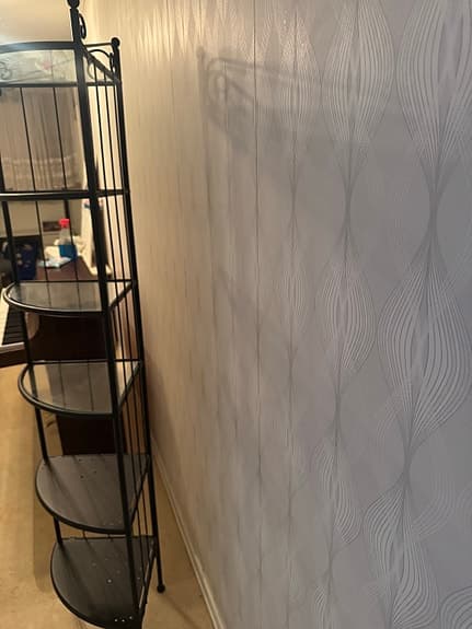 Svart hylla, med glas yta .