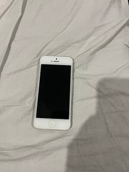 Iphone 5- Defekt / för reservdelar