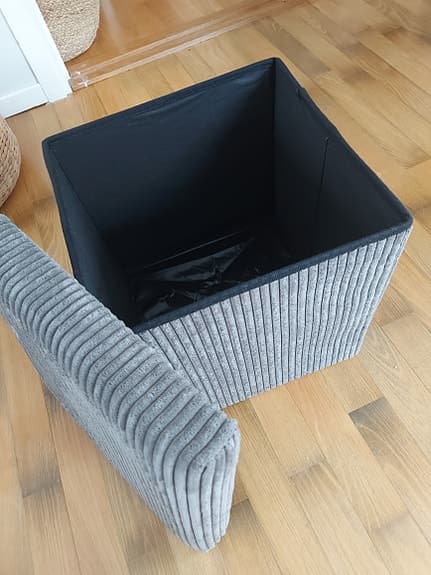 Hopfällbar mjuk pall med förvaring