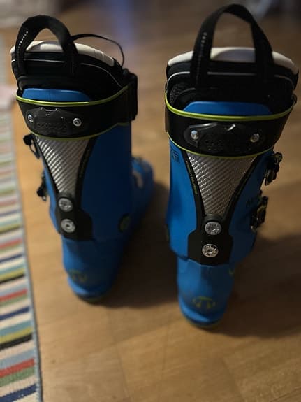 Tecnica Mach1 alpina pjäxor blå