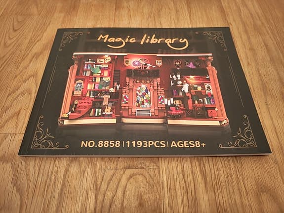 Magic Library Byggsats (med LED) - Ny & Oöppnad!