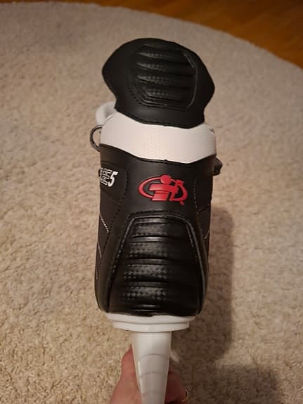 Pulse 5 ishockeyskridskor 43 svart