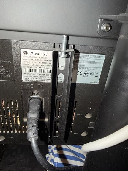 LG 26” TV på stativ