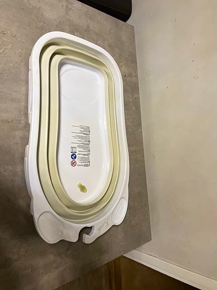 Karibu hopfällbart babybadkar med stativ