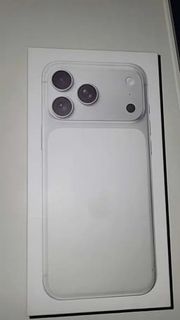 iPhone 17 PRO Max silver