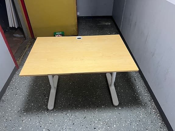 Ikea Bakant skrivbord