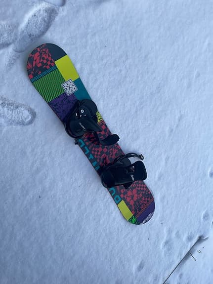 Ride Buckwild snowboard med bindningar