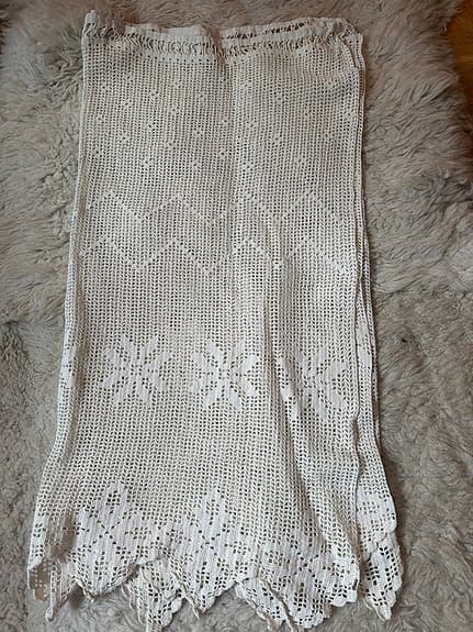 Handvirkade gardiner /kappa