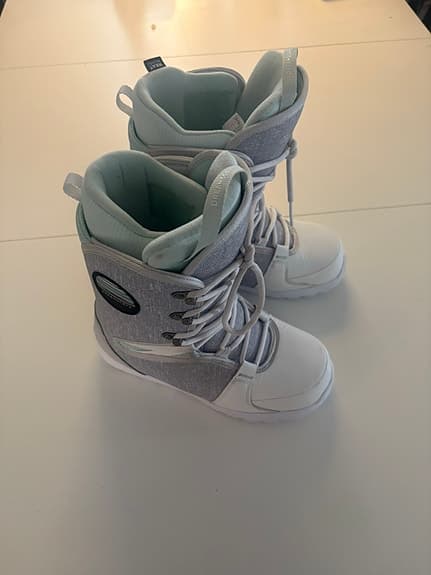 Snowboardboots  strl 40