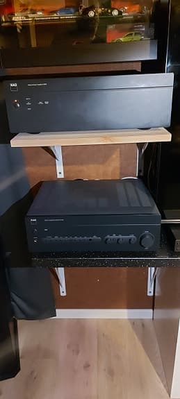 Nad slutsteg c272 och Nad c 372 stereo även går att ha till bara slutsteg