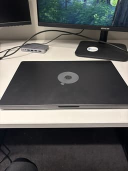 MacBook Pro 16” M3 Pro - 32GB RAM - Rymdsvart - Nyskick