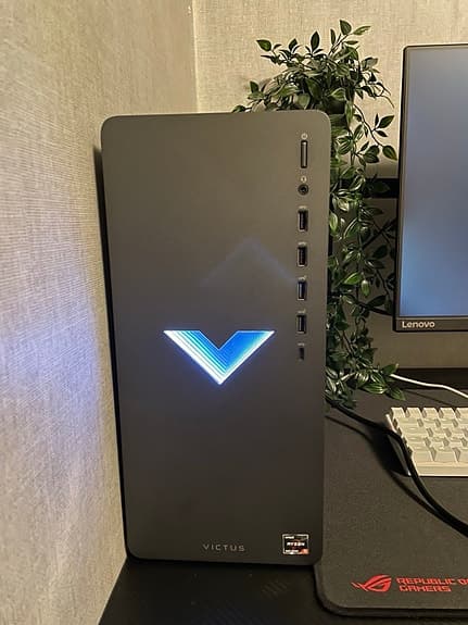 HP Victus 15L Gamingdator – Ryzen 5 / RX 6400 / 8 GB RAM