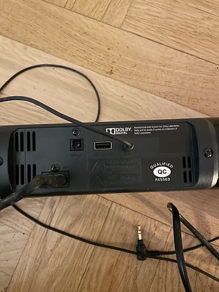 JBL Cinema SB150 soundbar svart