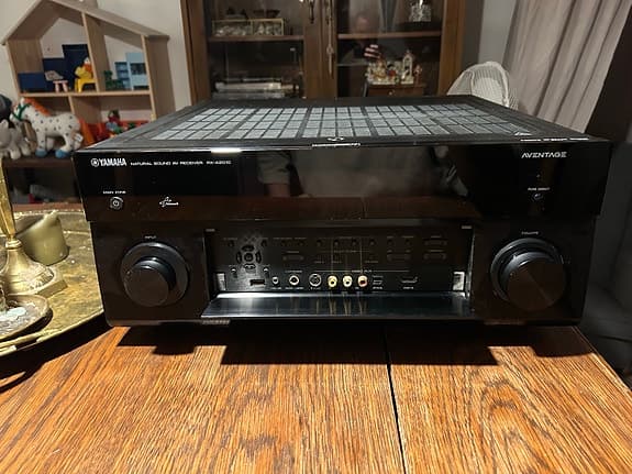 Yamaha RX-A2010 Aventage – 9.2 kanaler, 140W x9, 17 kg kvalitetsbygge