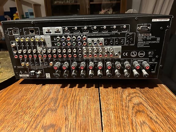 Yamaha RX-A2010 Aventage – 9.2 kanaler, 140W x9, 17 kg kvalitetsbygge