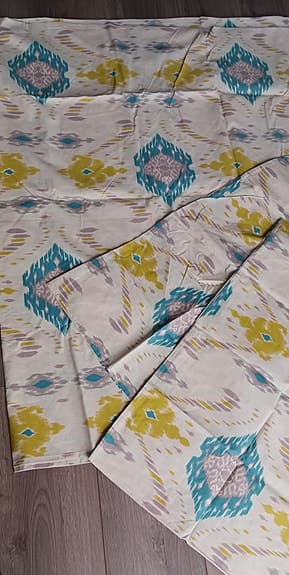 Helt ny dubbelsäng lakan inkl 2st örngott.