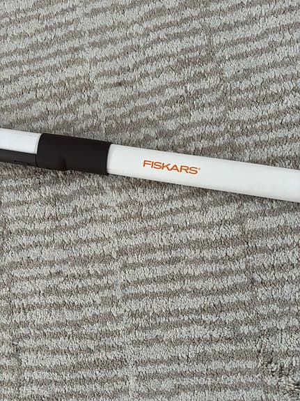 Fiskars Ogräsupptagare Light – Manuell ogräsborttagare – Mycket fint skick