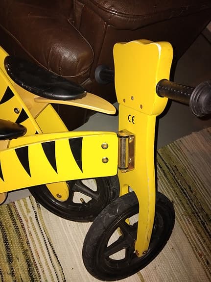Balanscykel trä gul med tigermotiv