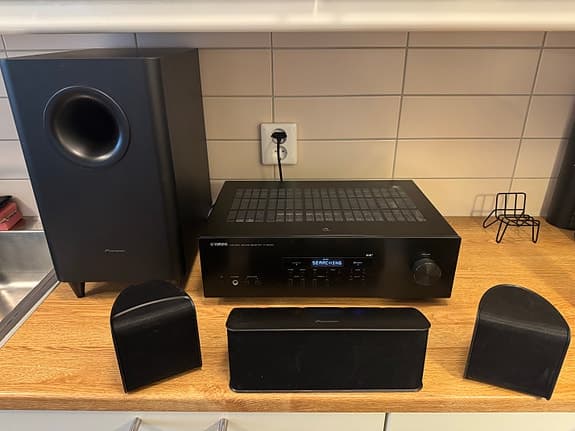 Yamaha stereoreceiver svart /pionner
