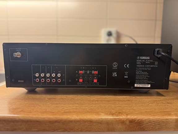 Yamaha stereoreceiver svart /pionner