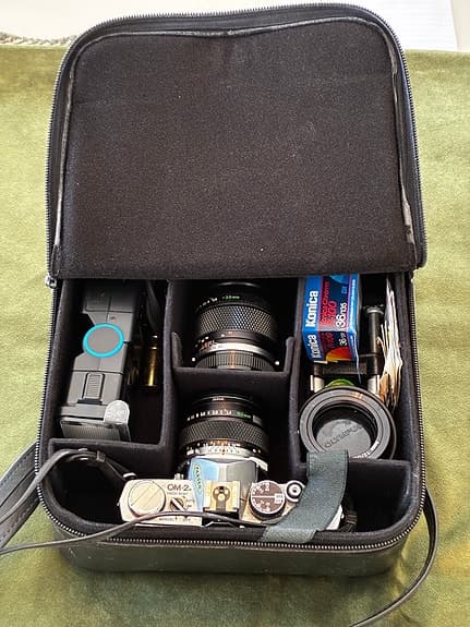 Olympus OM-2N Pro Analog Kit – 50/1.4 + 135/2.8 + Vivitar 3500 TTL