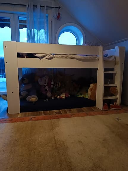 Loftsäng