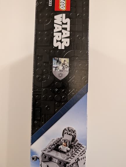 LEGO 75322 Star Wars Hoth AT-ST Chewbacca Minifigure and Droid Figure Set