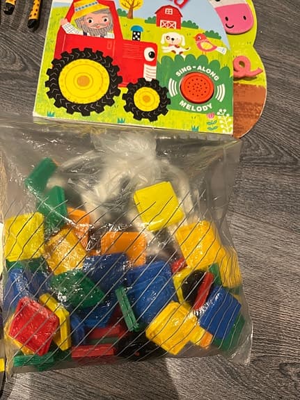 Leksakspaket böcker pussel