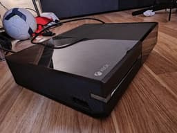 Microsoft Xbox One spelkonsol svart
