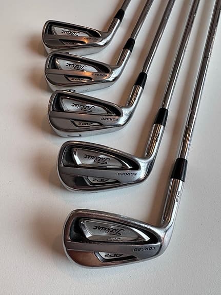 Titleist AP2 714 järnklubbor set stål vänster