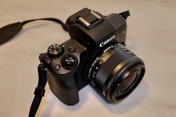 Canon EOS M50/2 objektiv/adapter/originalväska