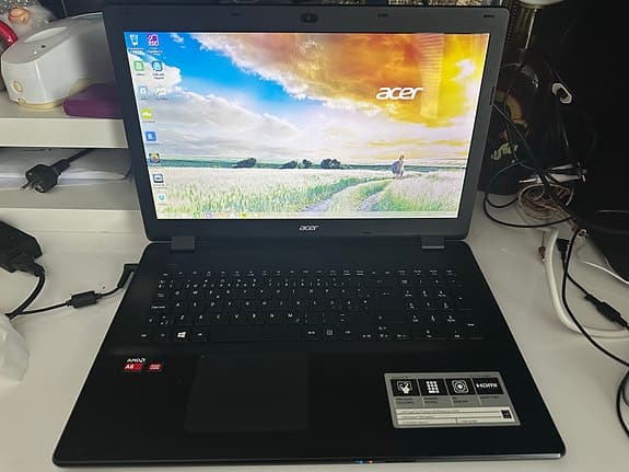 Acer Aspire E5 17"