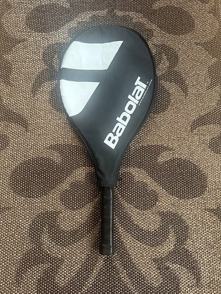 Babolat tennisracket med fodral.