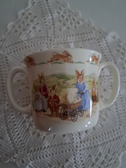 Barnmugg i porslin