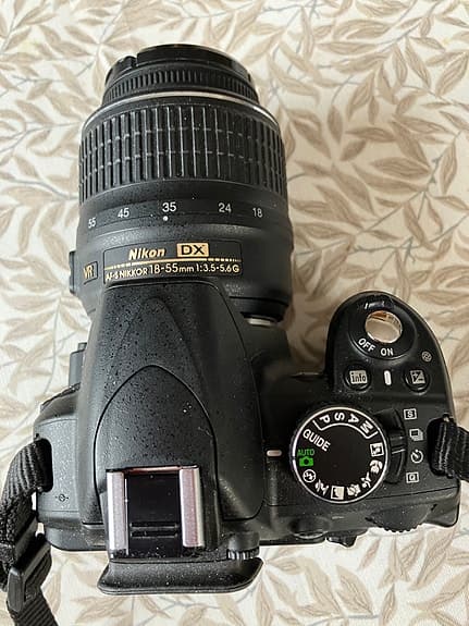Nikon D3100 dig. systemkamera m tre NIKKOR objektiv: 18-55, 18-200 och 80-200 mm
