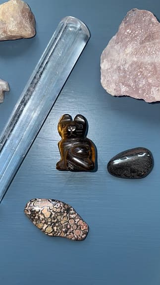 Ametist, tigger öga, clear quartz, pink quartz, jaspis, rosen quartz