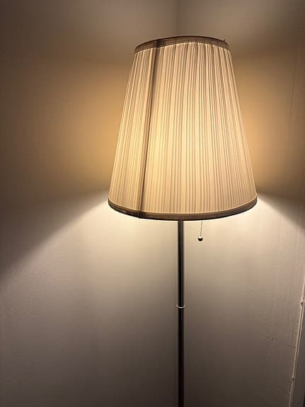 IKEA Årstid golvlampa metall med tygskärm