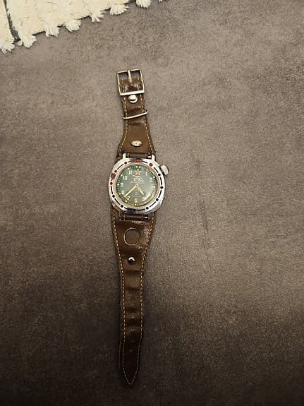 Vostok Komandirskie armbandsur grön tavla läderarmband