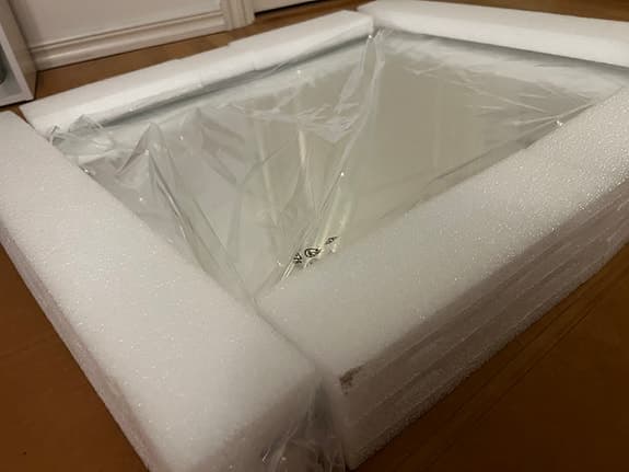 Vedum Lövsen spegel med belysning 60x72 cm